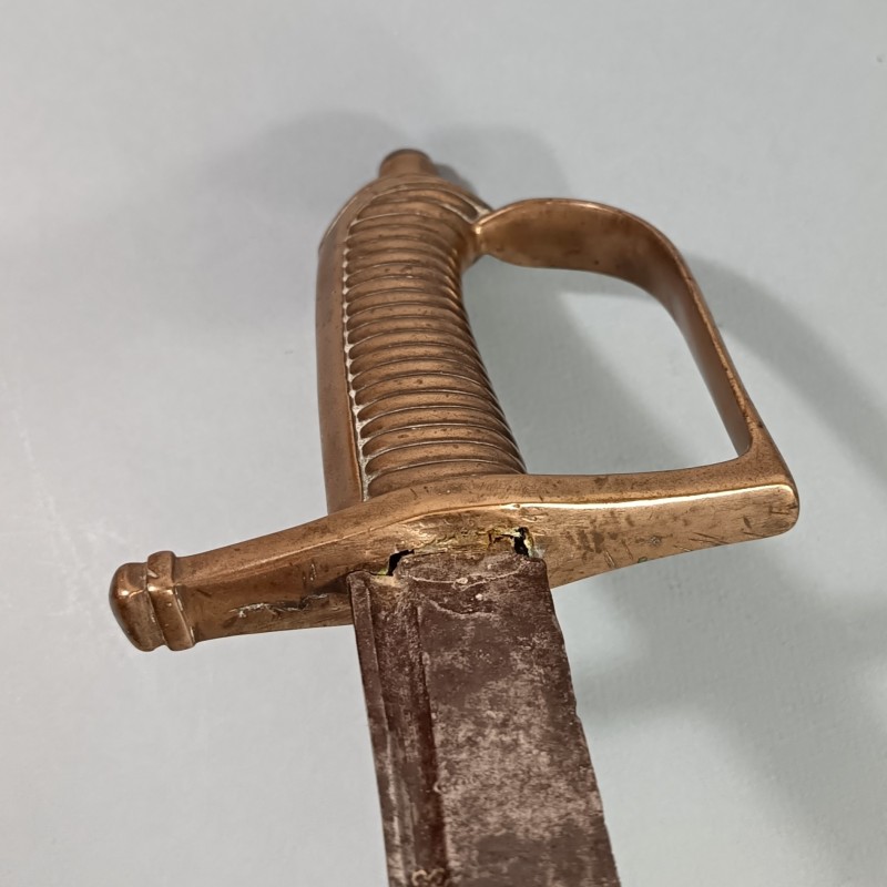 SABRE BRIQUET MODELE 1767 REVOLUTION ET EMPIRE 1790 - 1801 LAME ANCIENNE